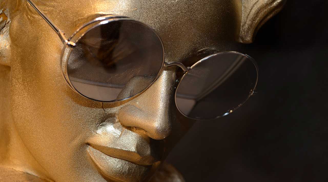 Sonnenbrille 2017: Groß und schlank sollte sie sein